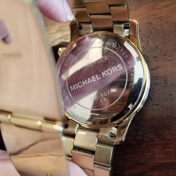 Michael Kors Oversized Runway Chronograph Watch - Picture 5 of 7